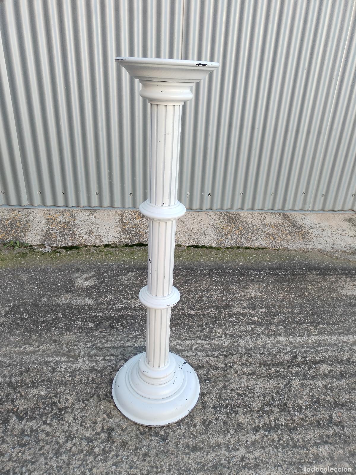 Antig&uuml;edades: columna peana de madera repintada - Foto 9