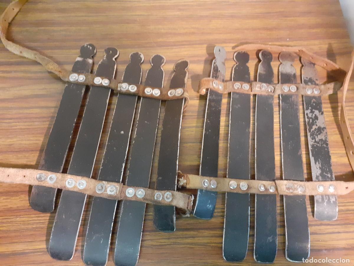 Antig&uuml;edades: Espinilleras antiguas de ganado - Foto 1
