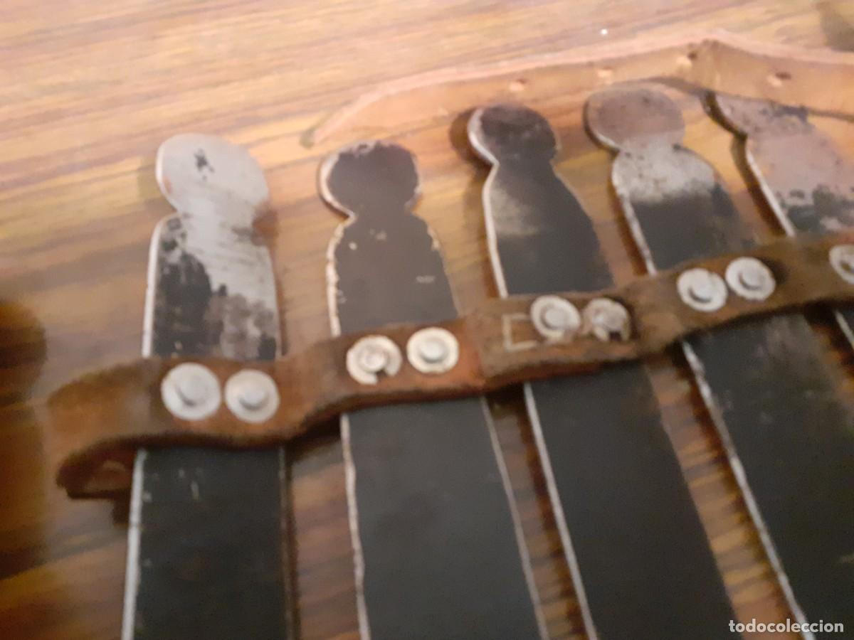 Antig&uuml;edades: Espinilleras antiguas de ganado - Foto 7