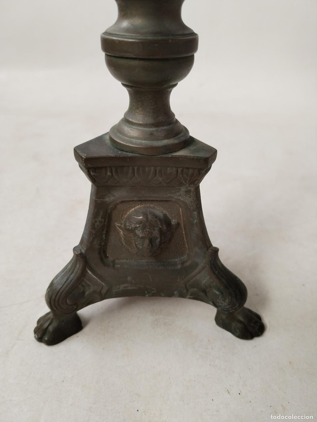 Antig&uuml;edades: candelabro de bronce con angeles - Foto 5