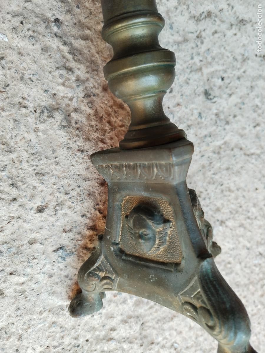 Antig&uuml;edades: candelabro de bronce con angeles - Foto 11