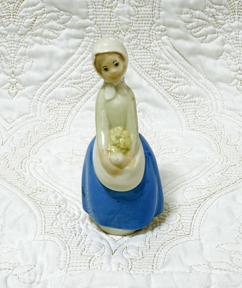 Antig&uuml;edades: MUJER DE PORCELANA REX VALENCIA, NUMERADA EN LA BASE - Foto 1