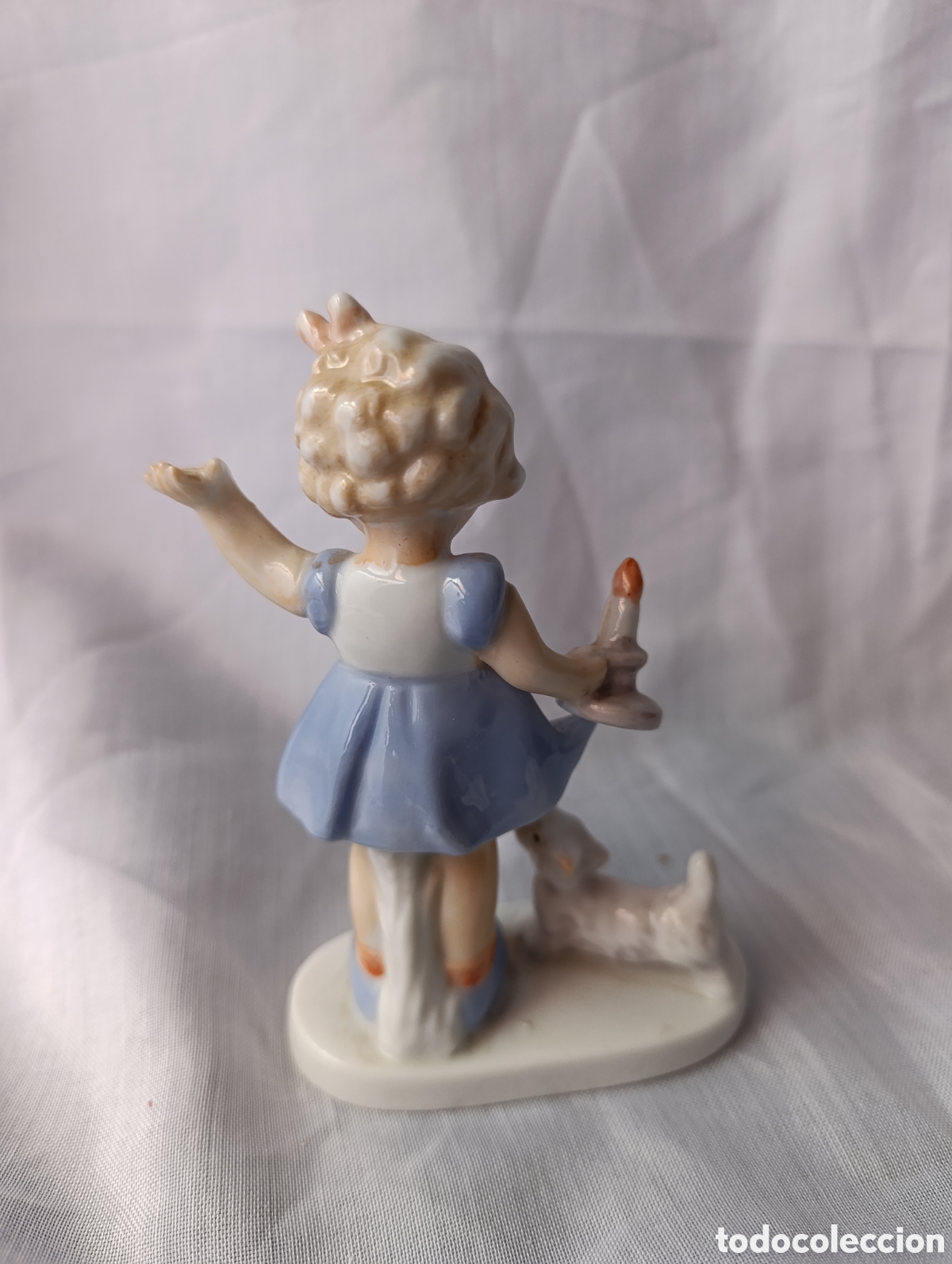 Antig&uuml;edades: Ni&ntilde;a con perro y vela en la mano Foreign - Foto 3