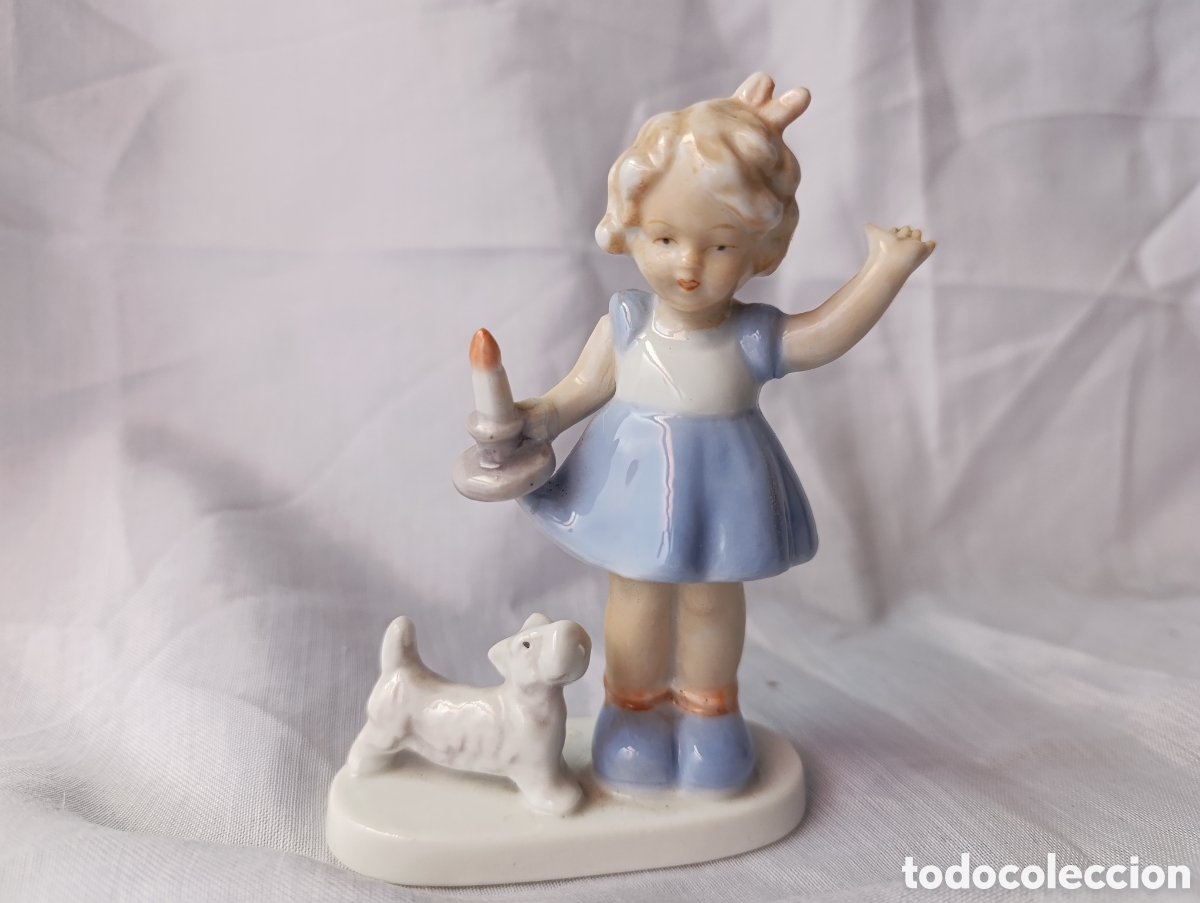Antig&uuml;edades: Ni&ntilde;a con perro y vela en la mano Foreign - Foto 1