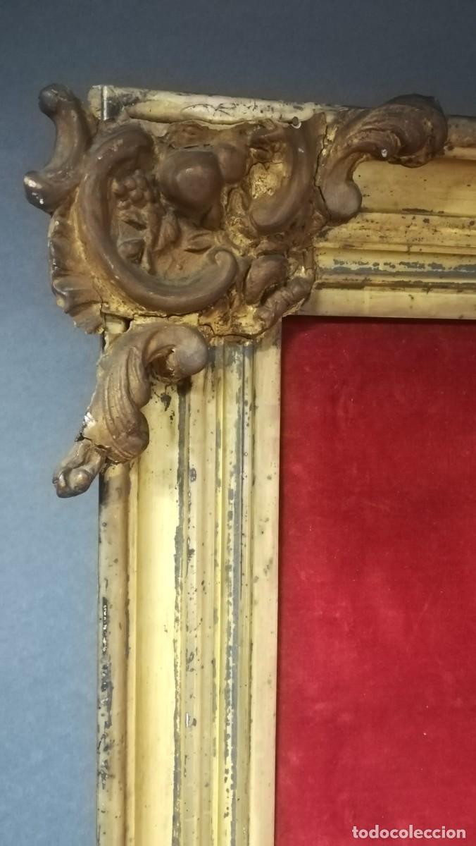 Antig&uuml;edades: MARCO DE MADERA TALLADA ANTIGUO - Foto 2