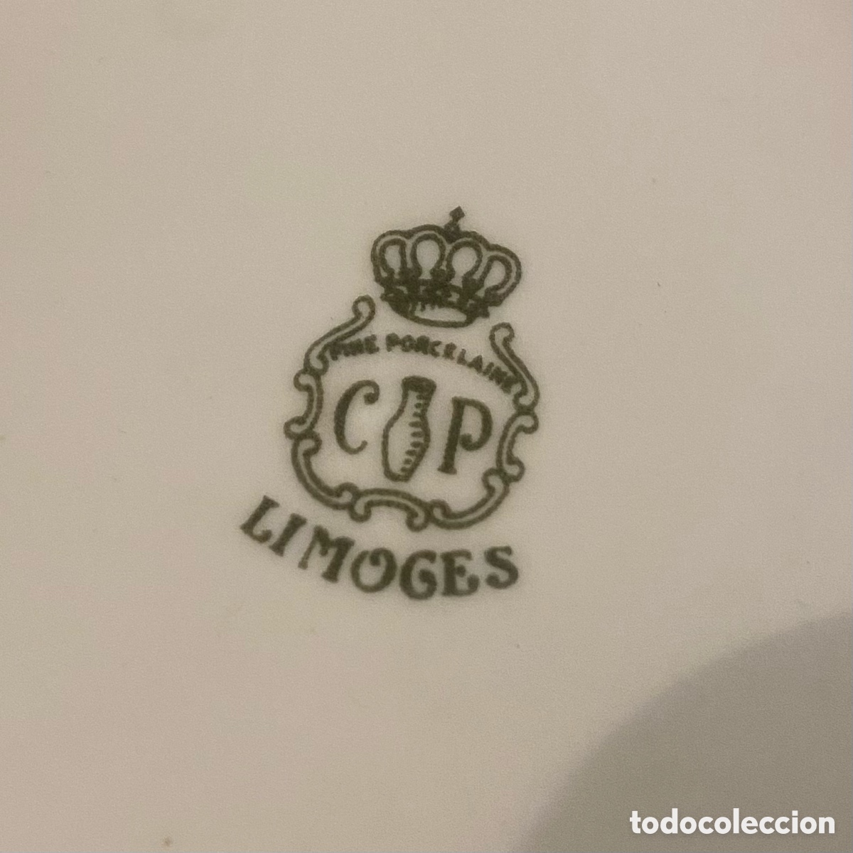 Antig&uuml;edades: Platillo CP Limoges en dorado y verde. - Foto 4
