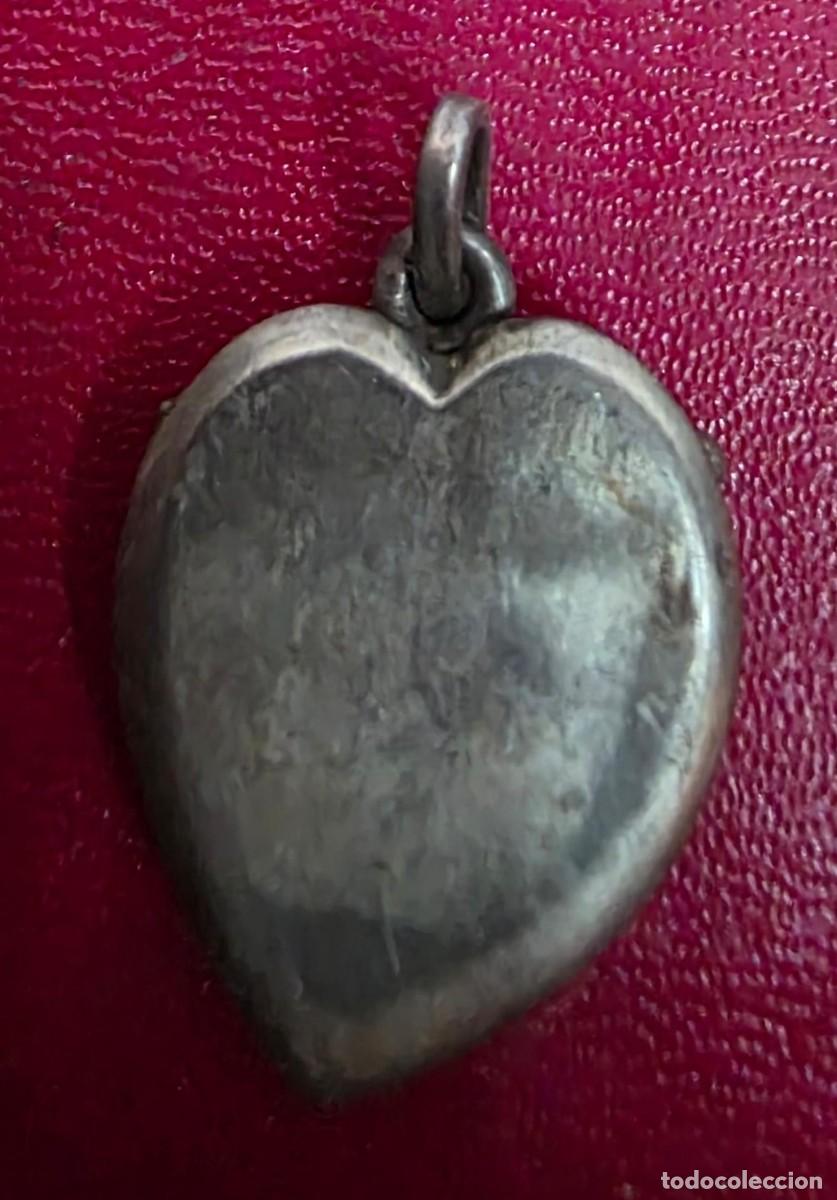 Antig&uuml;edades: Relicario antiguo en forma de coraz&oacute;n - Foto 2