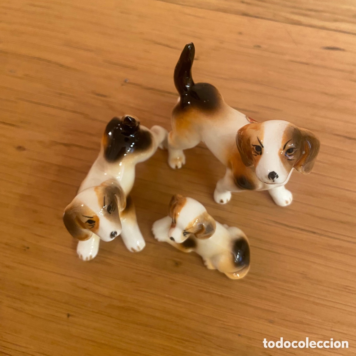 Antig&uuml;edades: Perros Beagle de Porcelana China - Foto 1