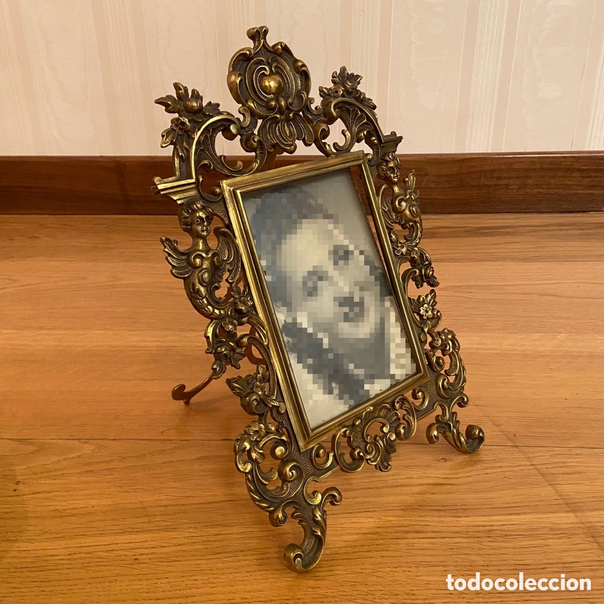 Antig&uuml;edades: Portafotos de bronce - Foto 1