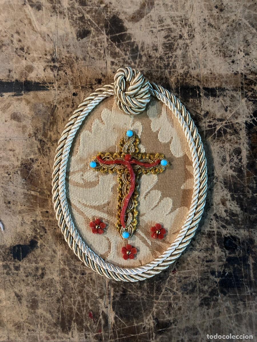 Antig&uuml;edades: cristo de coral italiano - Foto 1
