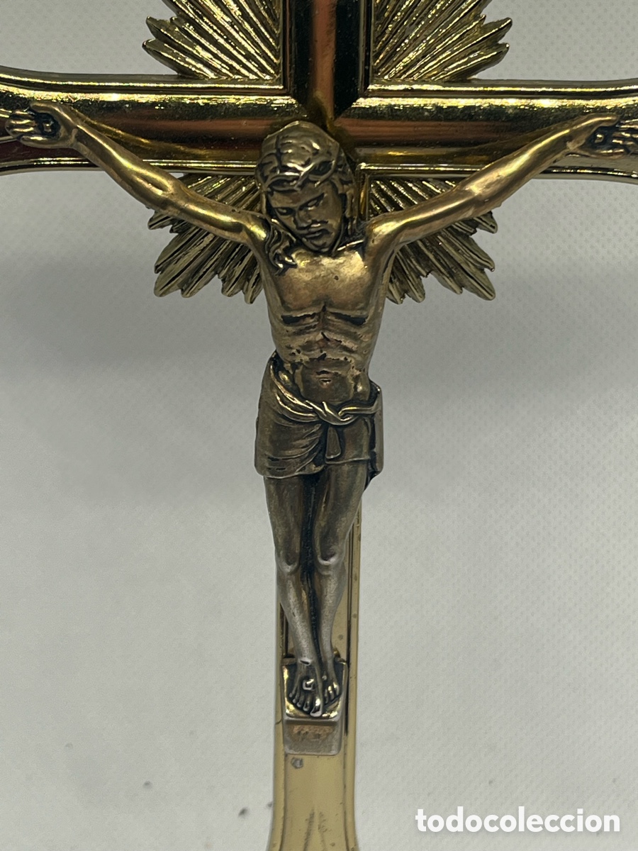Antig&uuml;edades: CRUCIFIJO DE LAT&Oacute;N DE ALTAR - Foto 5