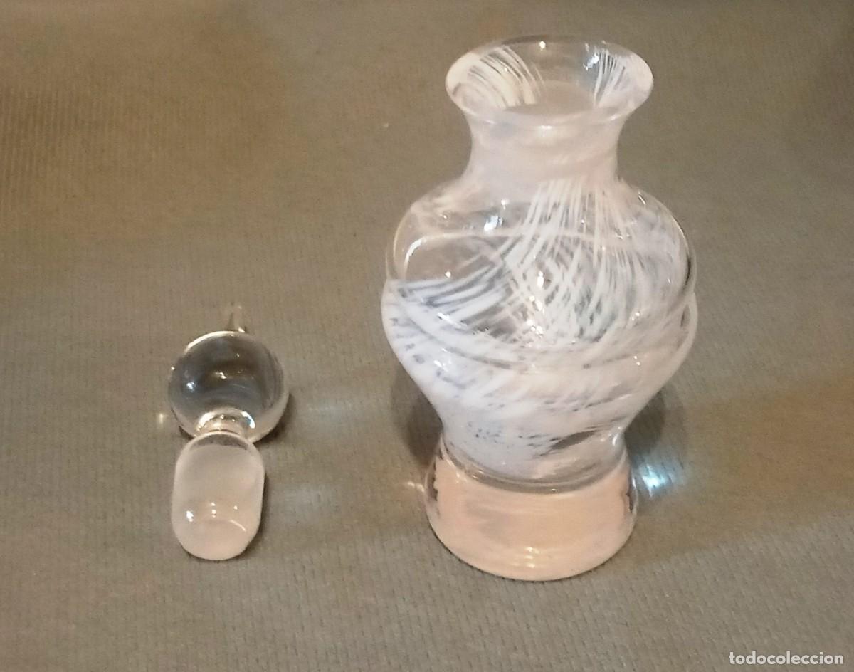 Antig&uuml;edades: Botella Perfume Vidrio Soplado. - Foto 2