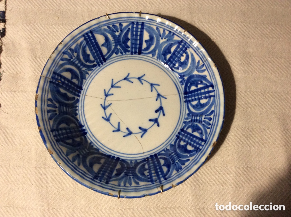Antig&uuml;edades: Plato ceramica Manises - Foto 1