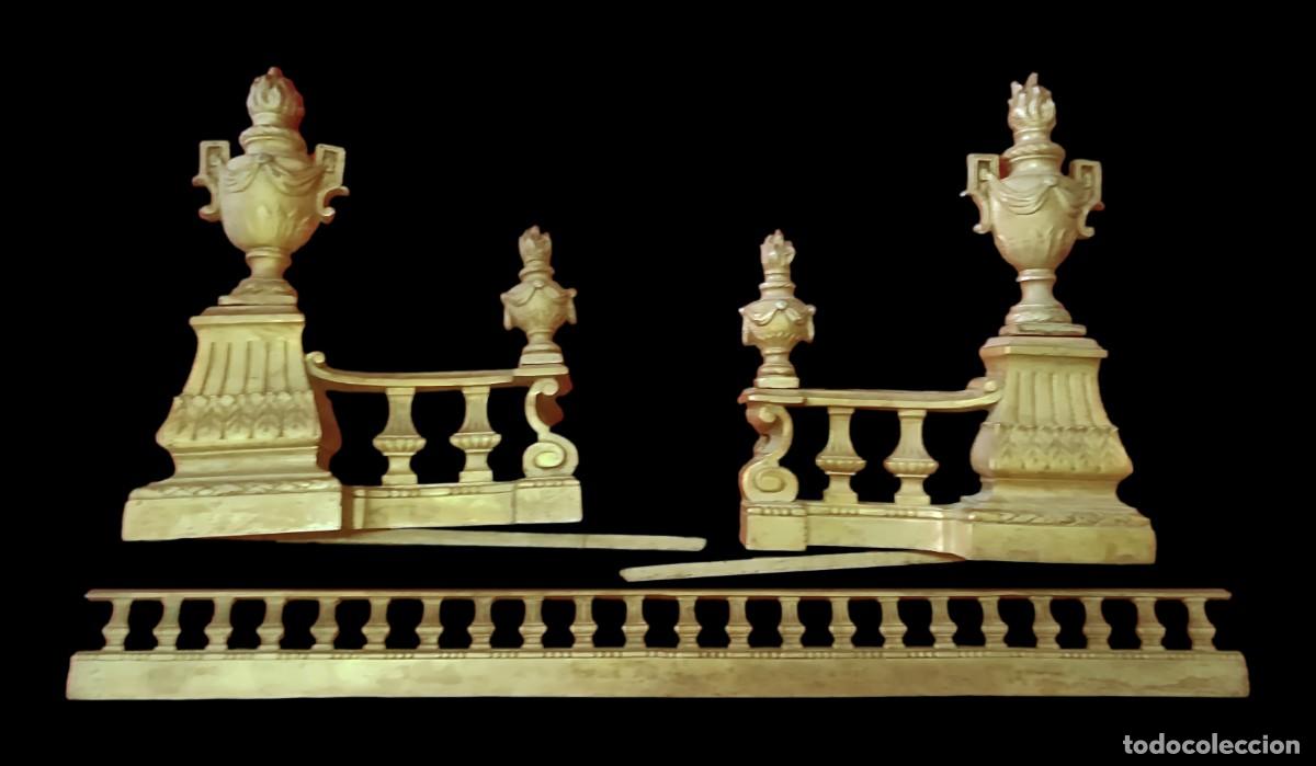 Antig&uuml;edades: PAREJA DE MORILLOS DE BRONCE PARA CHIMENEA - Foto 1