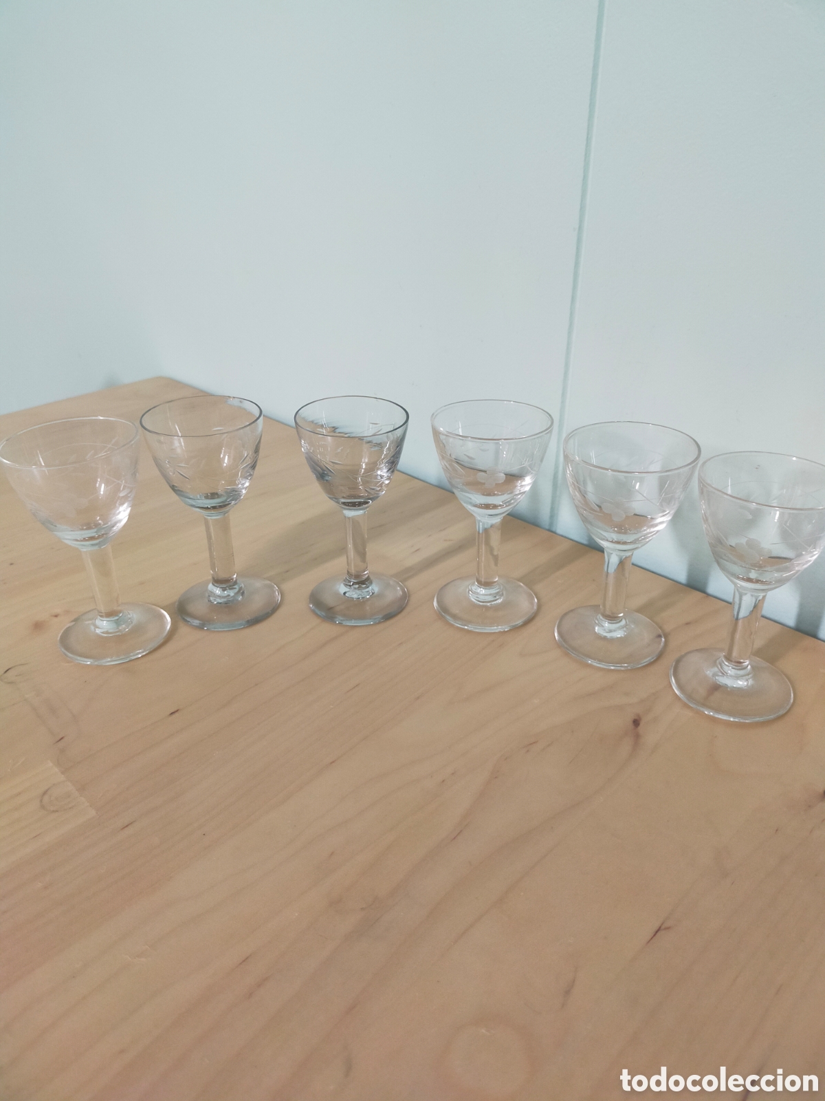 Antig&uuml;edades: Lote 6 copas licor vintage - Foto 1