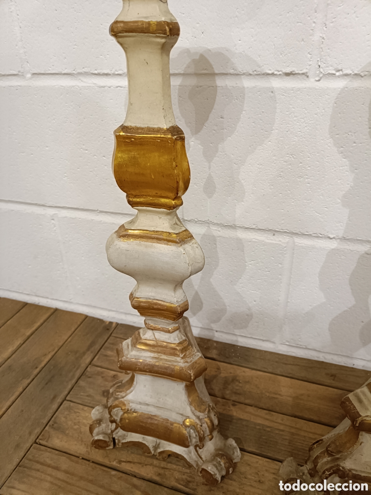 Antig&uuml;edades: Pareja de candelabros antiguos - Foto 4
