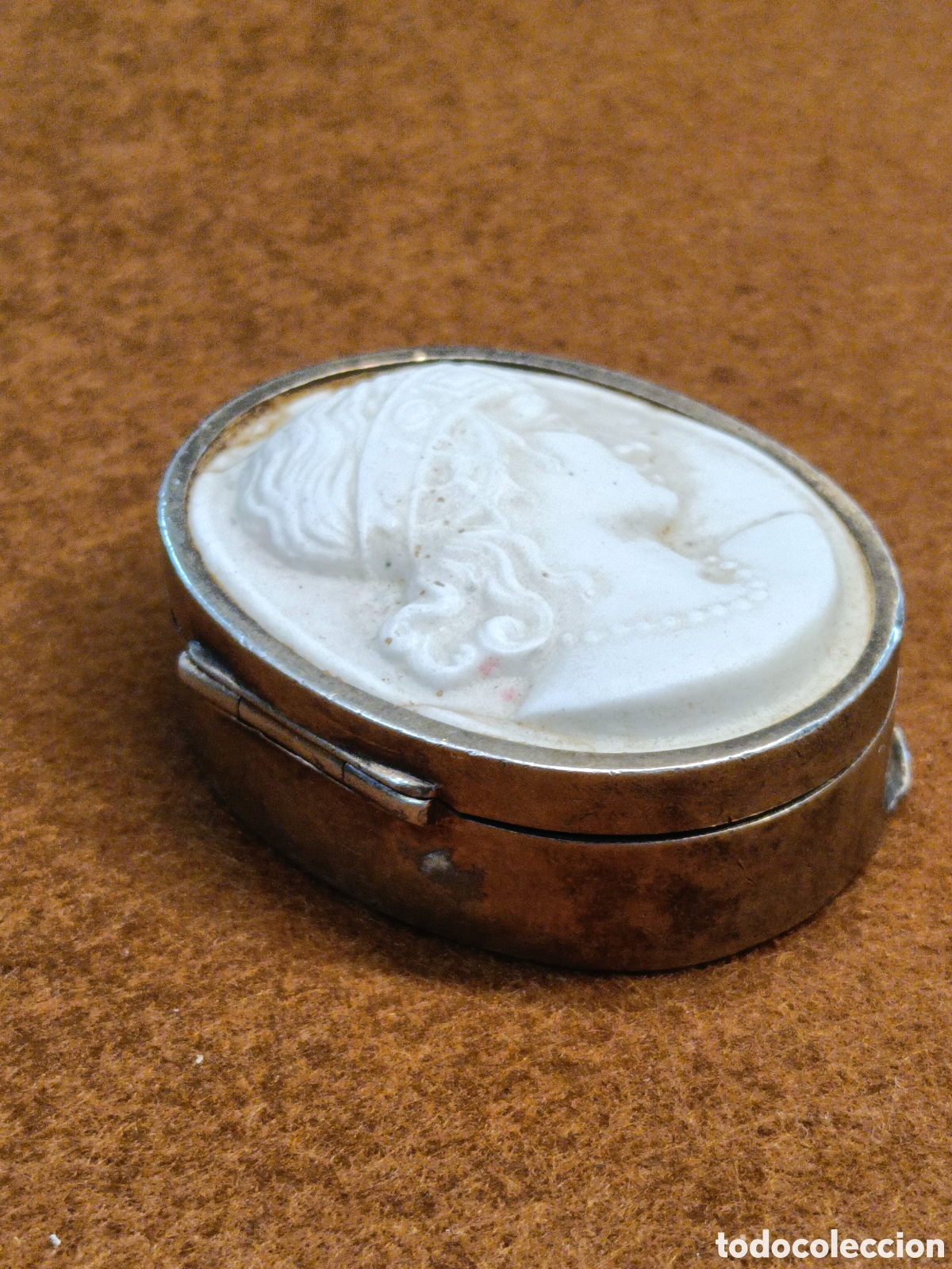 Antig&uuml;edades: ORIGINAL PASTILLERO DE PLATA CON CAMAFEO - Foto 3