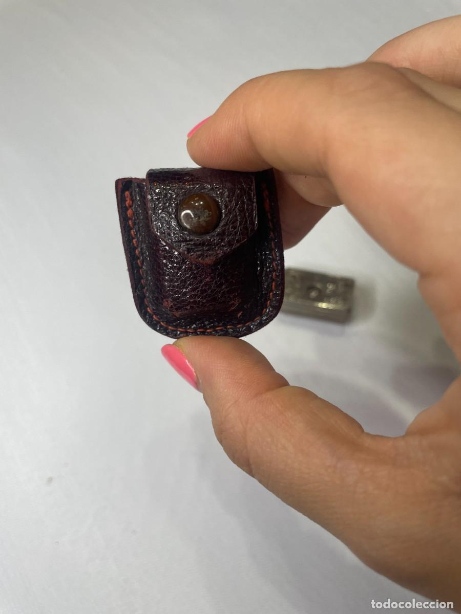Antig&uuml;edades: SACAPUNTAS EL CASCO CON FUNDA - Foto 3