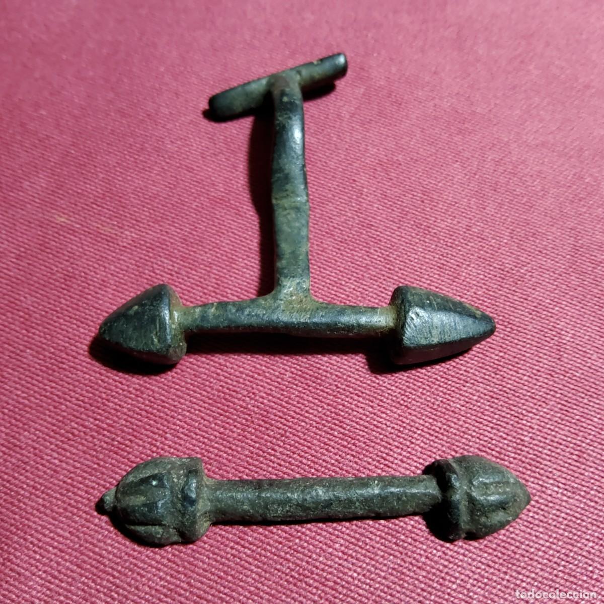 Antig&uuml;edades: DOS PASADORES DE BRONCE DE &Eacute;POCA ROMANA - Foto 3