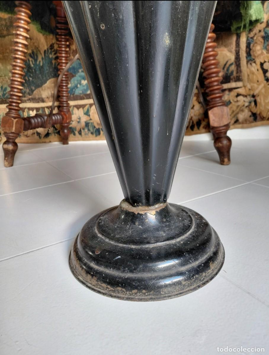 Antig&uuml;edades: Antiguo paraguero de laton. - Foto 4