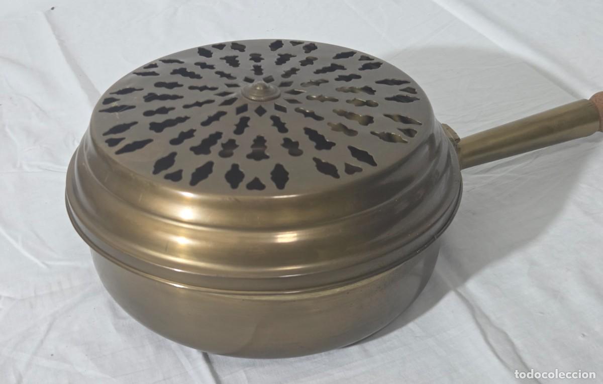 Antig&uuml;edades: Calentador de cama, madera y bronce - Foto 4