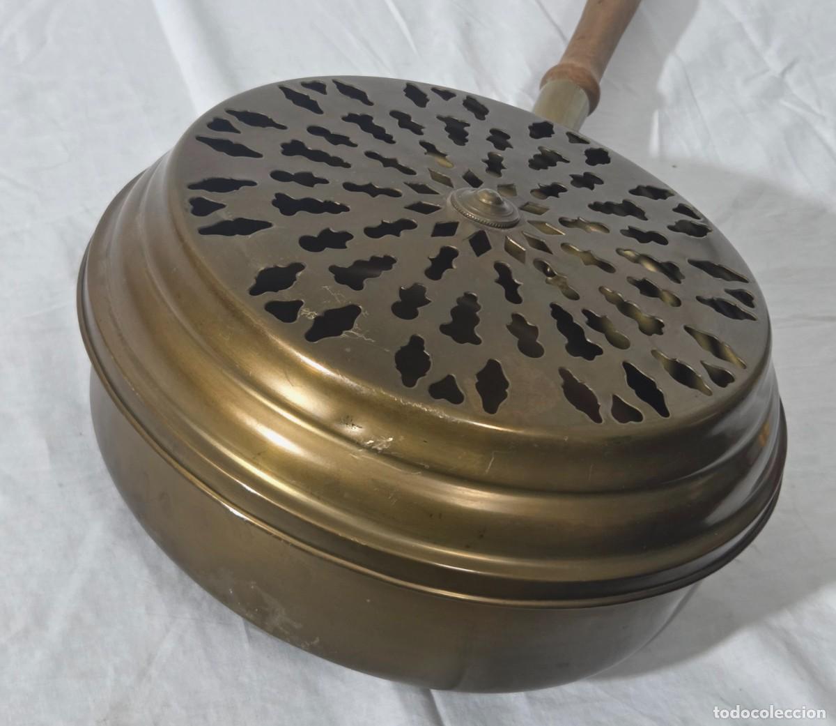Antig&uuml;edades: Calentador de cama, madera y bronce - Foto 9