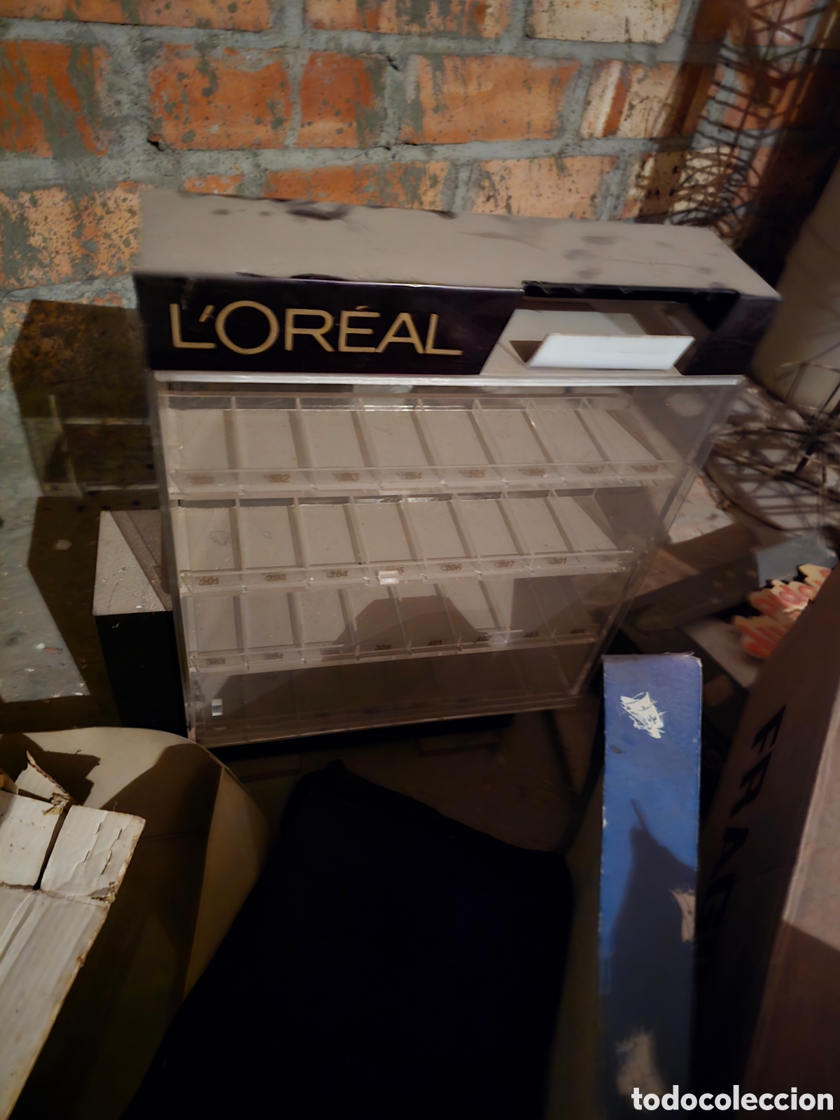 Antig&uuml;edades: Expositor LOreal vintage - Foto 1