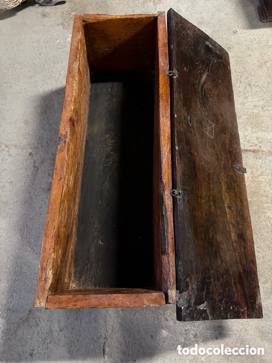 Antig&uuml;edades: Arc&oacute;n madera maciza S. XVIII/XIX - Foto 3