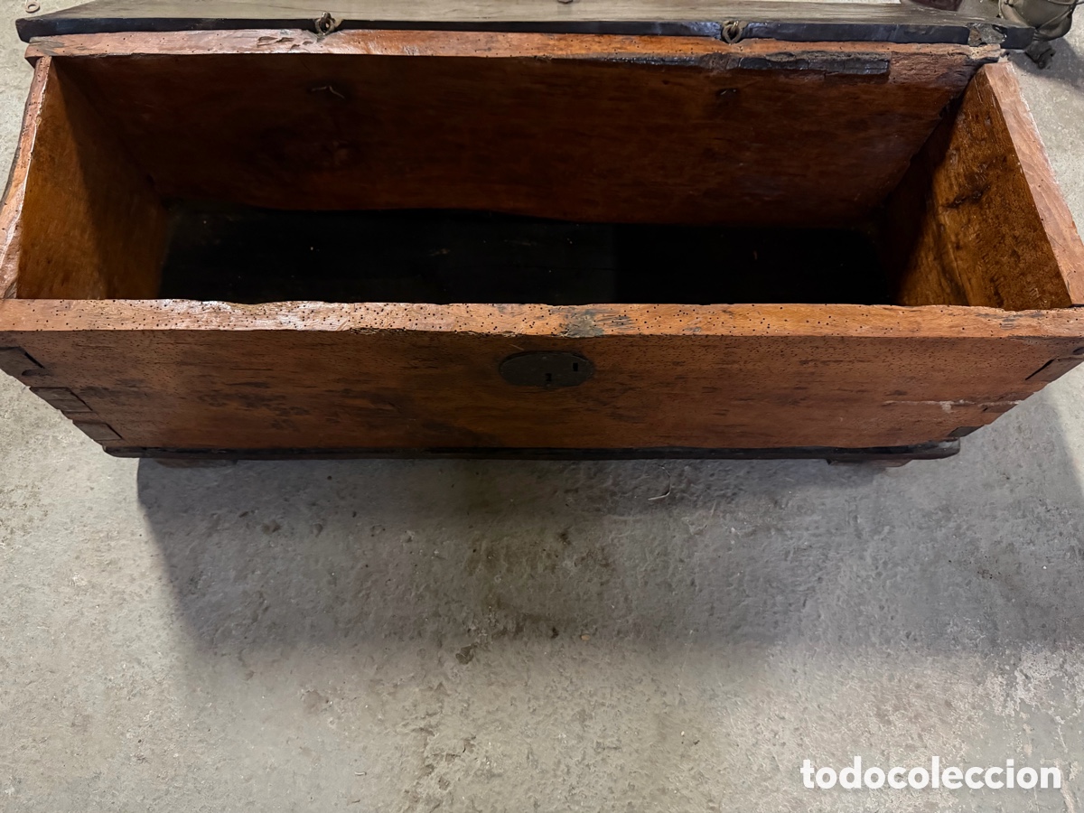 Antig&uuml;edades: Arc&oacute;n madera maciza S. XVIII/XIX - Foto 4