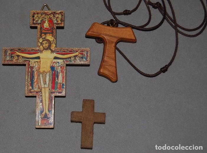 Antig&uuml;edades: LOTE DE 3 CRUCES FRANCISCANAS DE MADERA - Foto 1