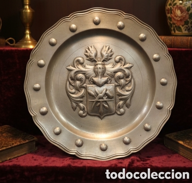 Antig&uuml;edades: Magn&iacute;fico plato heraldico - Foto 1