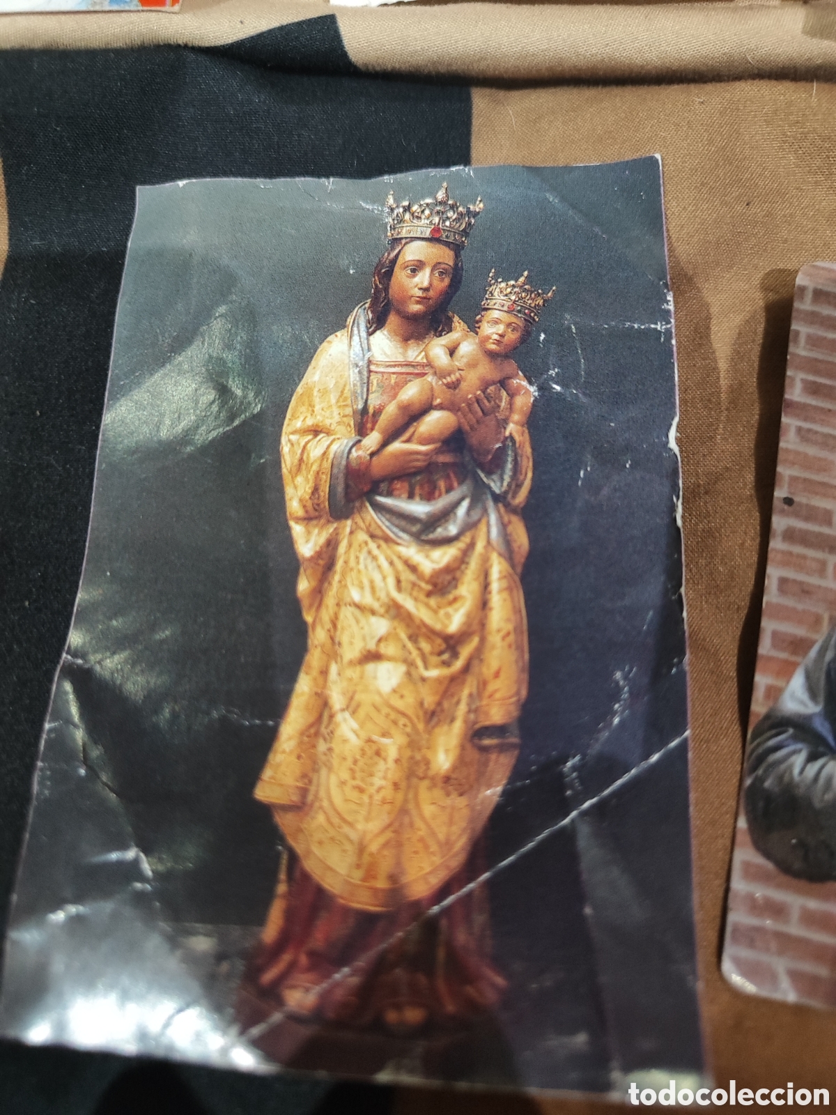 Antig&uuml;edades: Lote de estampas religiosas y cuadro de virgen - Foto 3