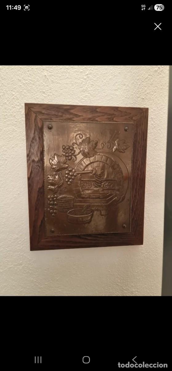 Antig&uuml;edades: Cuadro antiguo de cobre con marco de madera - Foto 1