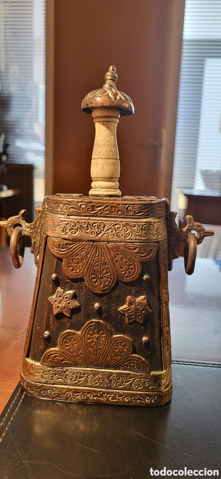 Antig&uuml;edades: Recipiente oriental para cargar polvora - Foto 2
