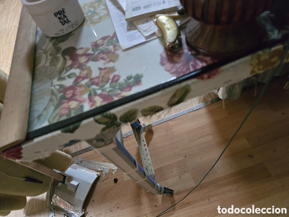 Antig&uuml;edades: Mesa carro de cristal con ruedas - Foto 4