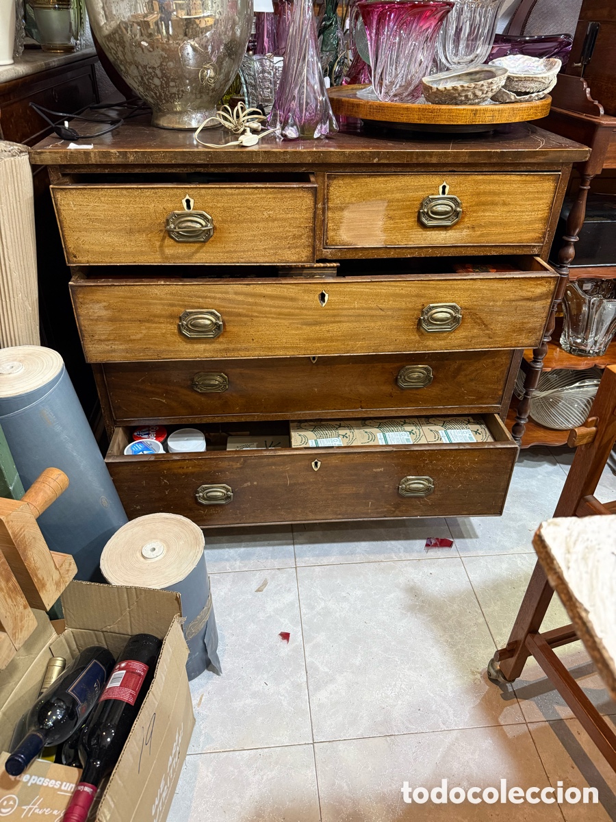Antig&uuml;edades: C&oacute;moda inglesa s XIX. Caoba maciza. - Foto 3