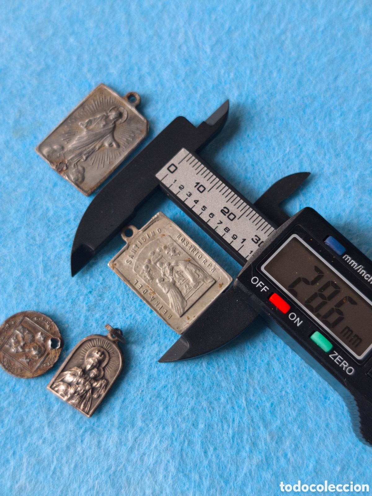 Antig&uuml;edades: Lote medalla de aluminio - Foto 3