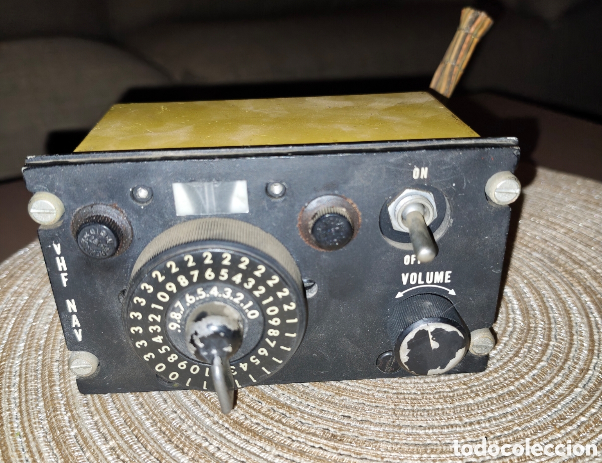 Antig&uuml;edades: Panel de Control de Navegaci&oacute;n A&eacute;rea VHF - Foto 1