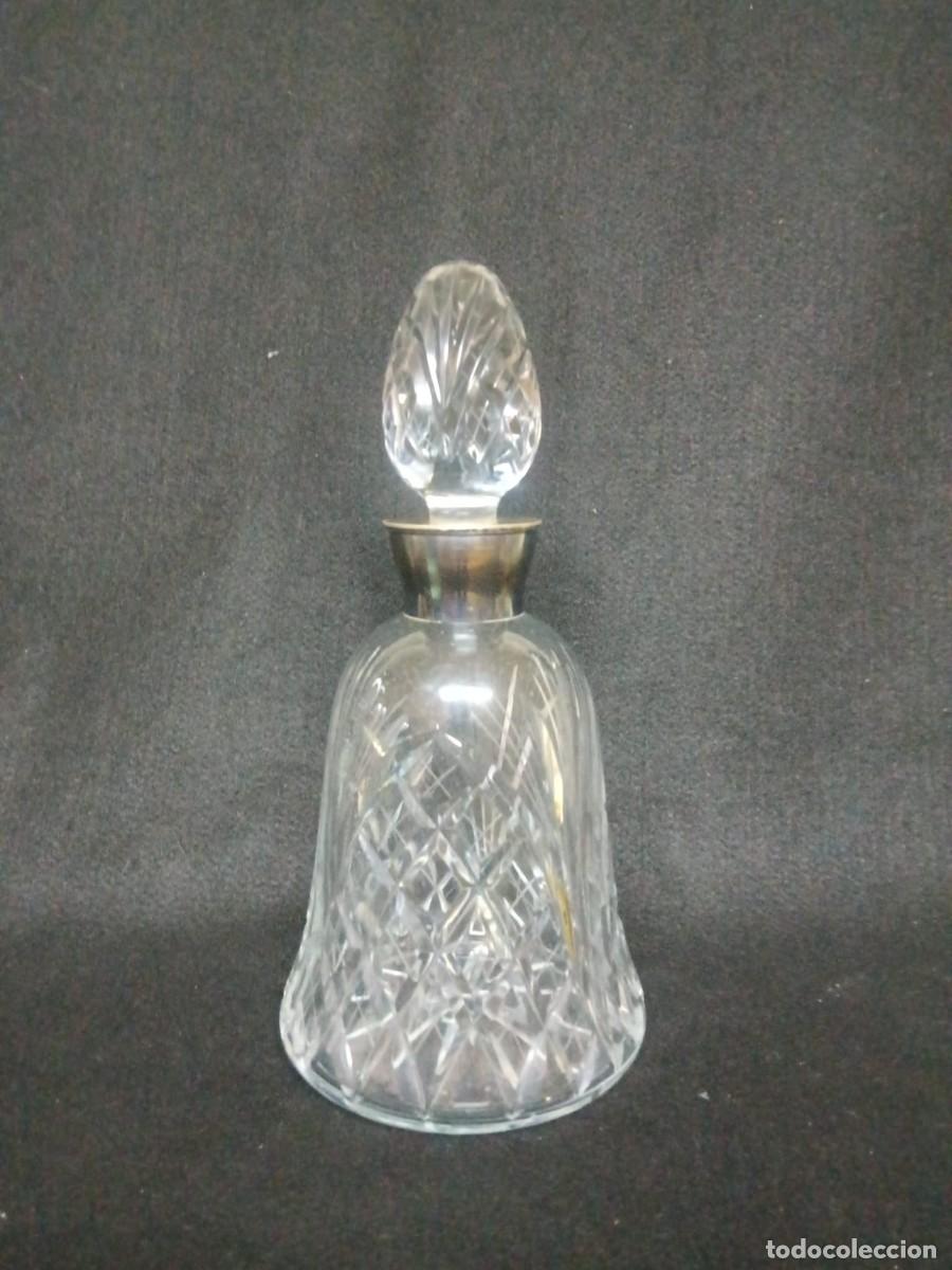 Antig&uuml;edades: LICORERA CRISTAL TALLADO Y PLATA - Foto 1