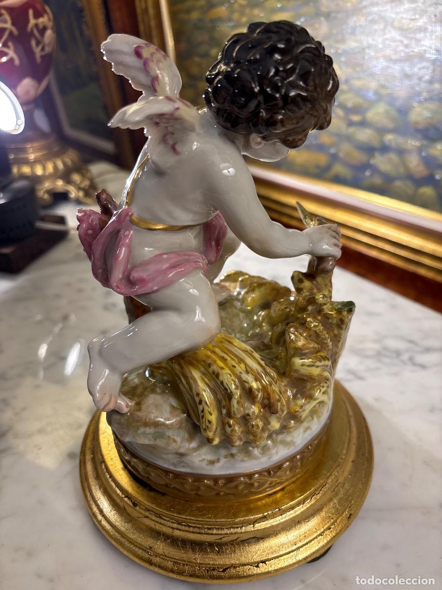 Antig&uuml;edades: Maravillosa figura de Algora con base de madera - Foto 5