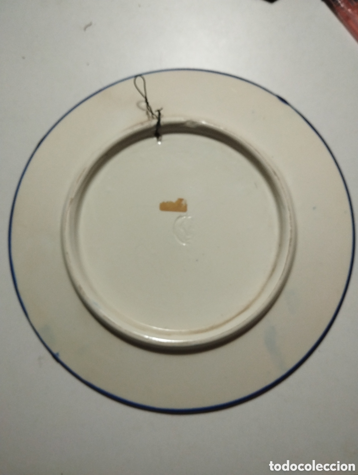 Antig&uuml;edades: Plato para colgar pintado a mano - Foto 5