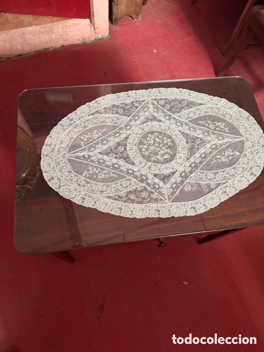 Antig&uuml;edades: Mesilla en madera de caoba - Foto 3