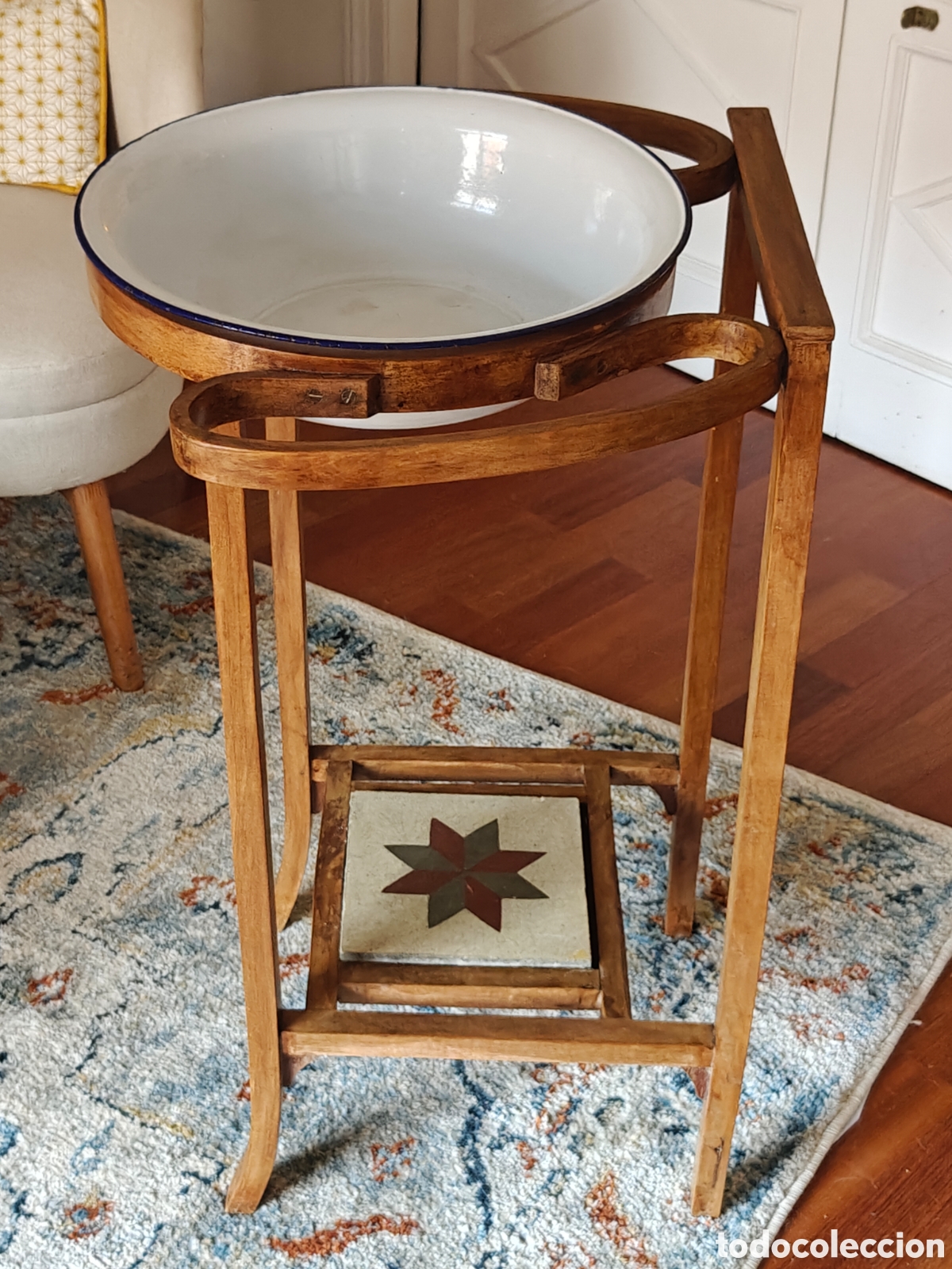 Antig&uuml;edades: Palanganero de madera estilo Thonet - Foto 2