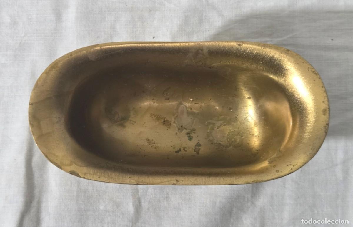 Antig&uuml;edades: Jabonera en forma de ba&ntilde;era de bronce - Foto 9