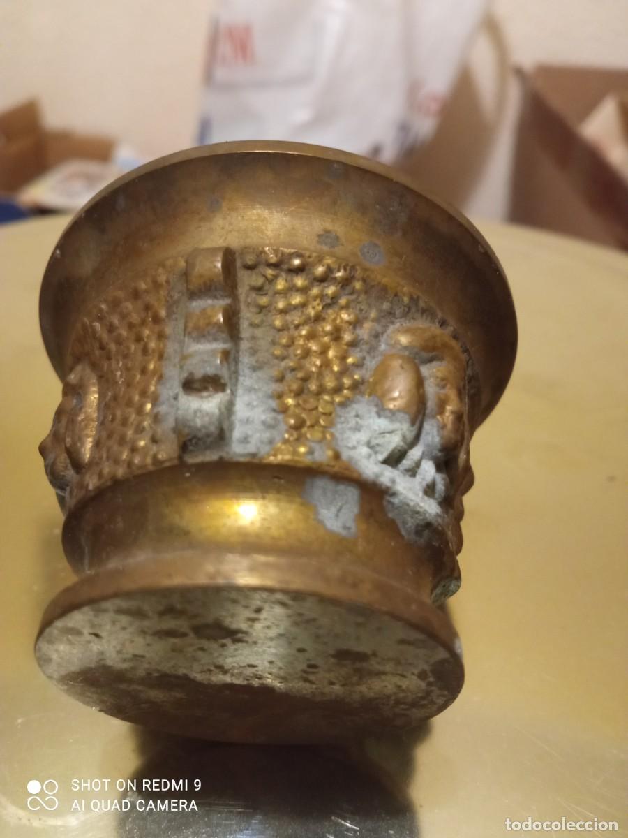 Antig&uuml;edades: Peque&ntilde;o almirez bronce - Foto 2