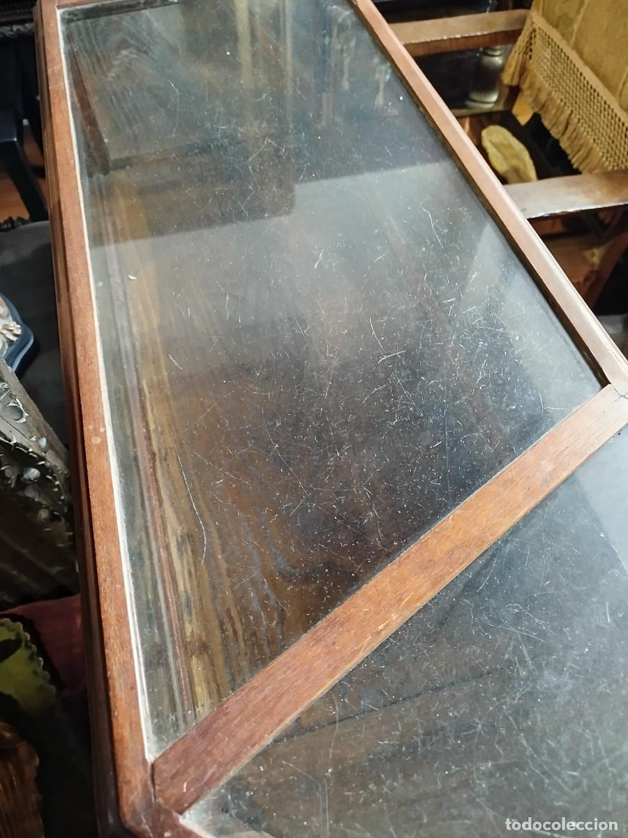Antig&uuml;edades: MOSTRADOR DE VITRINA - Foto 5