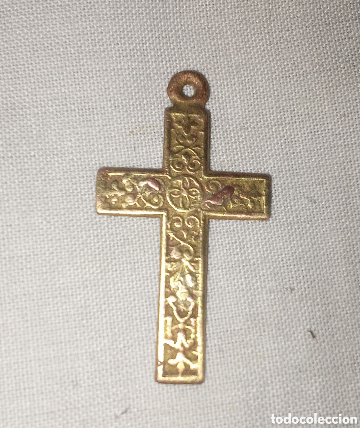 Antig&uuml;edades: CRUCIFIJO ANTIGUO CHAPADO EN ORO - Foto 1