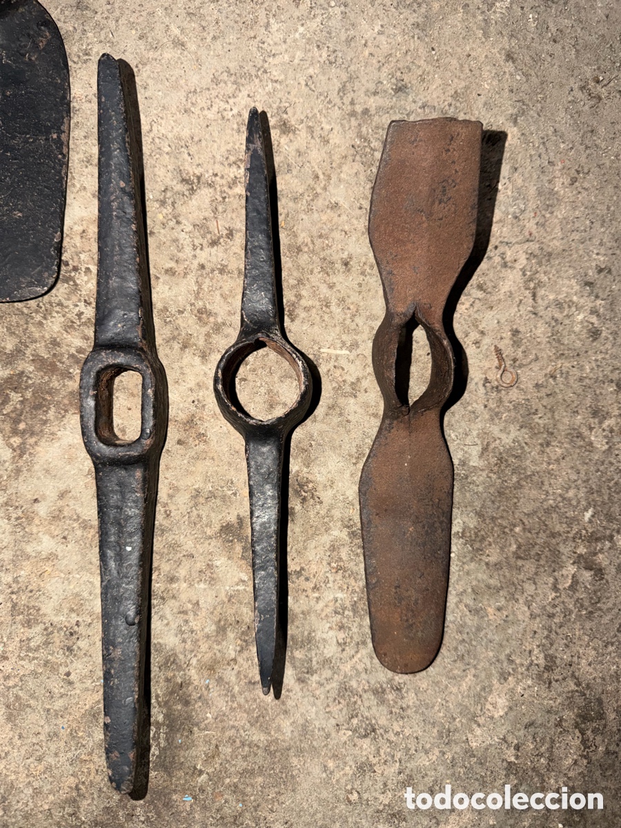 Antig&uuml;edades: Lote 5 aperos forja antiguos - Foto 2