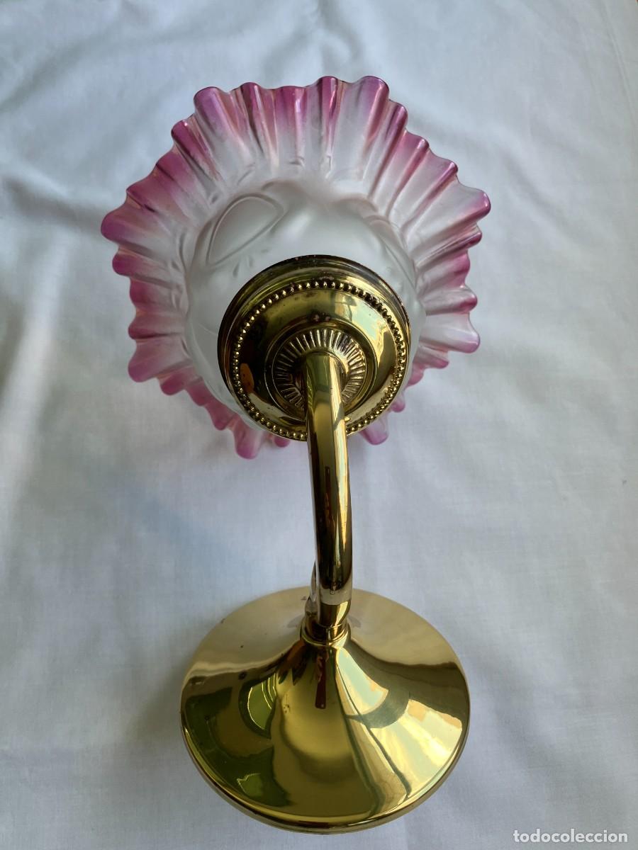 Antig&uuml;edades: Aplique tulipa rosa con base dorada. - Foto 2