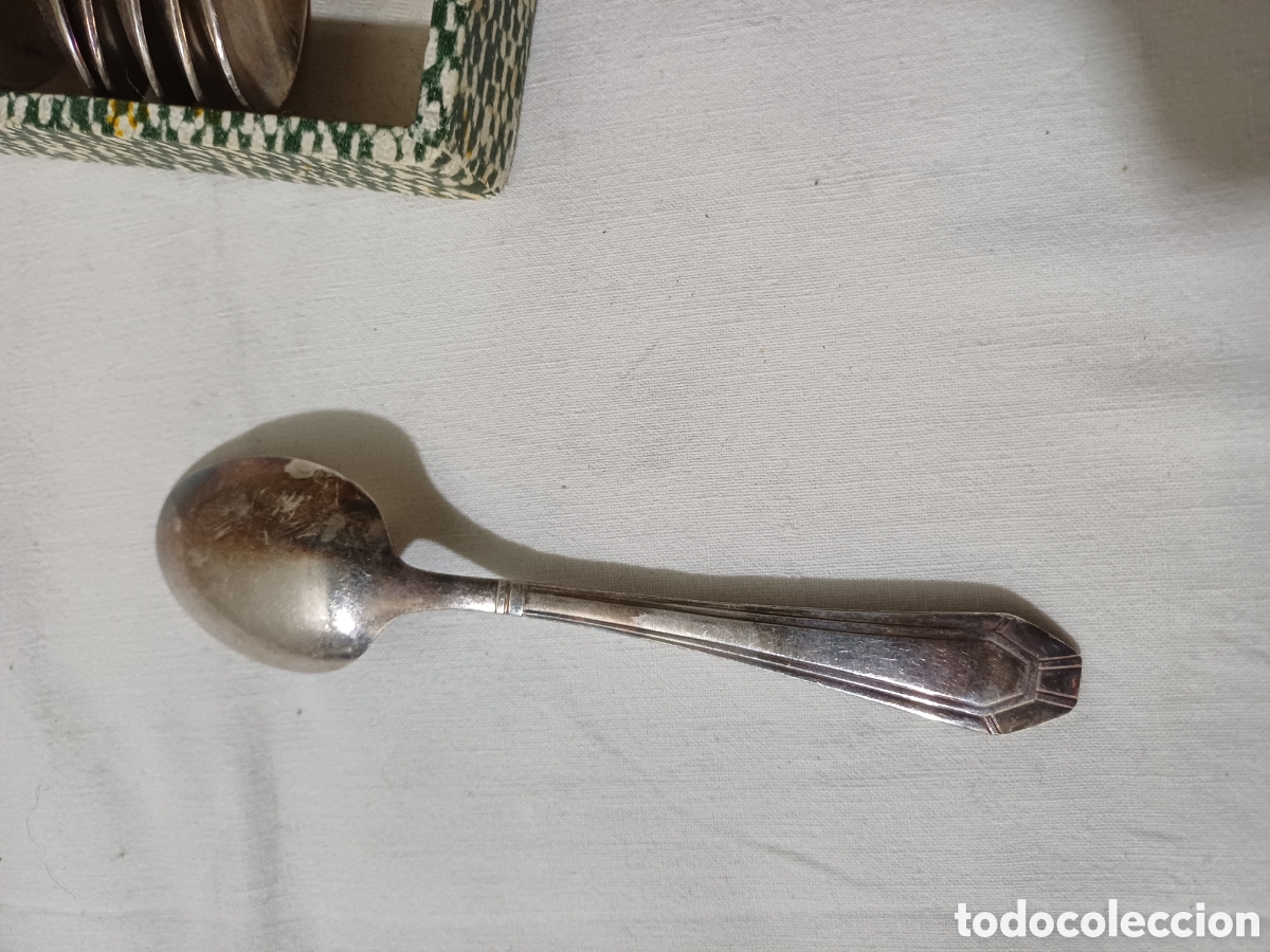 Antig&uuml;edades: 10 cucharras de plata baja en estuche - Foto 4